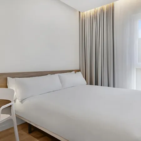 Santiago Hotel Milladoiro