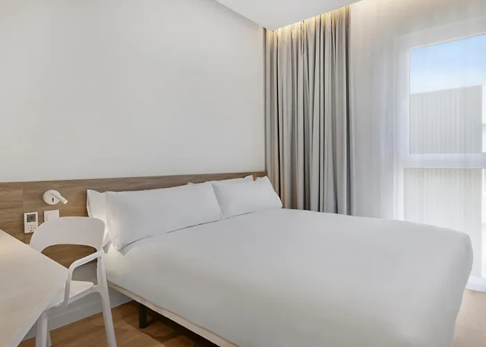 Santiago מלון מיידוירו